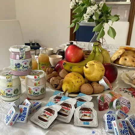 Couette-café Fernando Castagnole delle Lanze